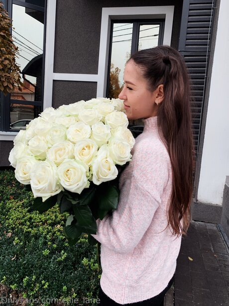 Ellie Lane model art picture