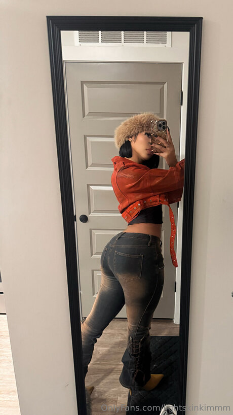 Lightskinkimmm star porn photo