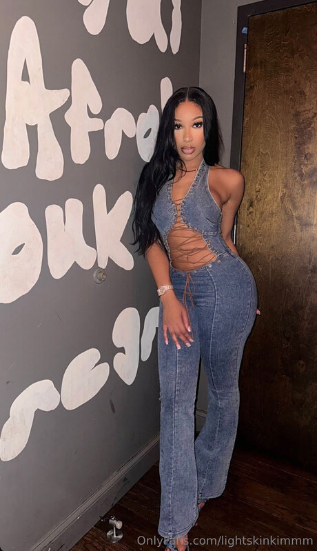 Lightskinkimmm pornstar nudes image