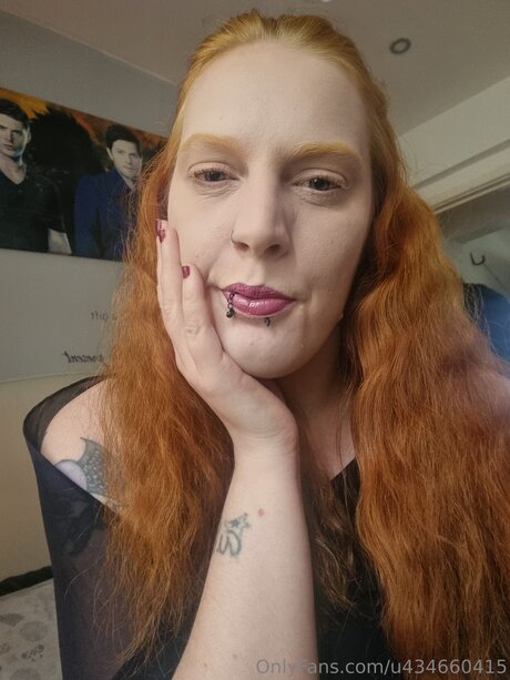 U434660415 model erotic gallery