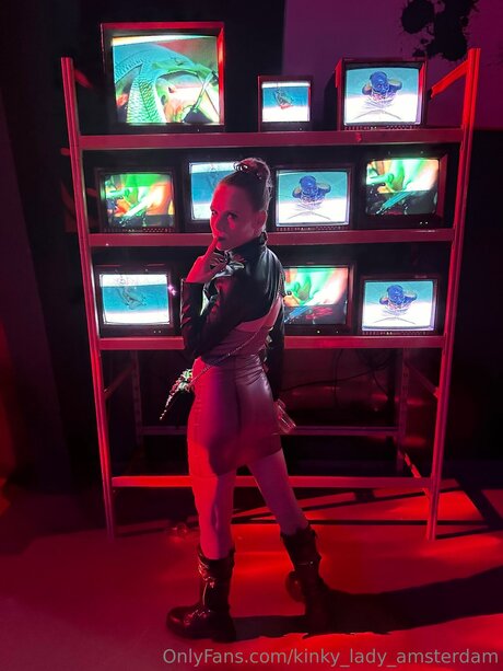 Kinky Lady Amsterdam pornstar nice photo
