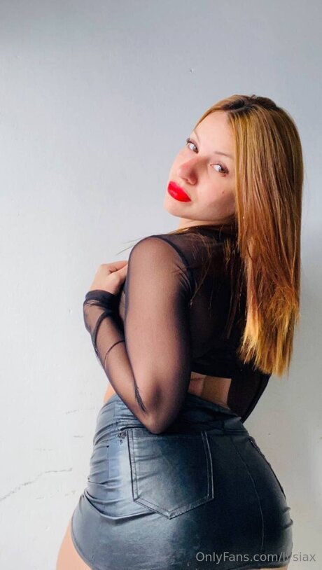 Lysiax pretty actress pictures