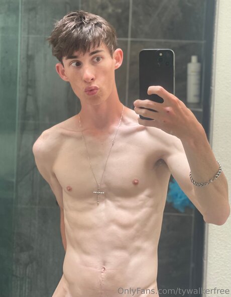 Tywalkerfree nudes model photos