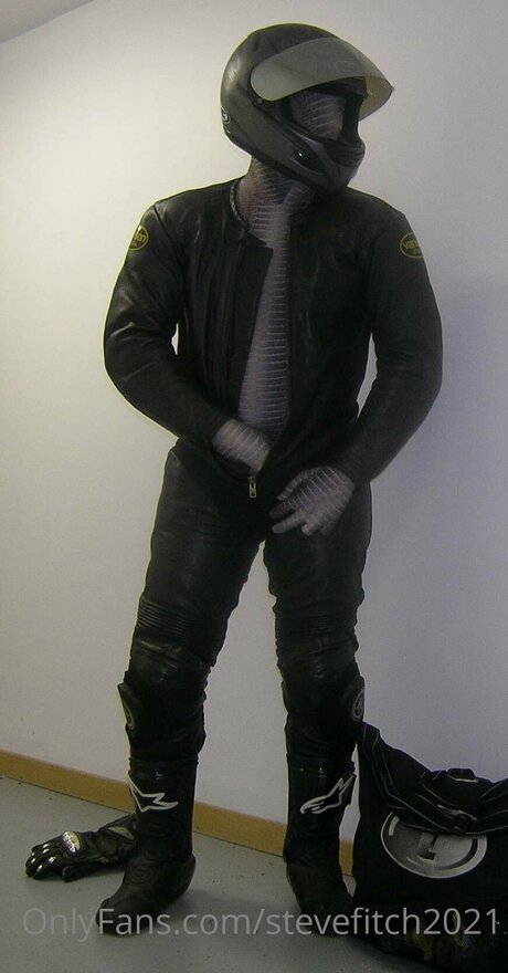 Stevefitch2021 sexy star pictures