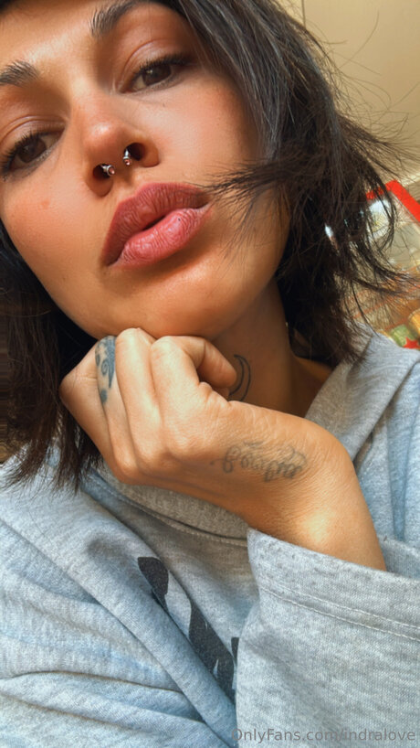 shemale outdoor onlyfans perfect pic