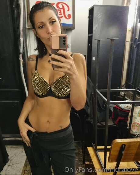 Indralove xxx model pic