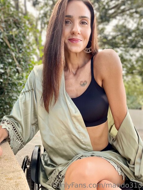 Mando313 sexy model picture