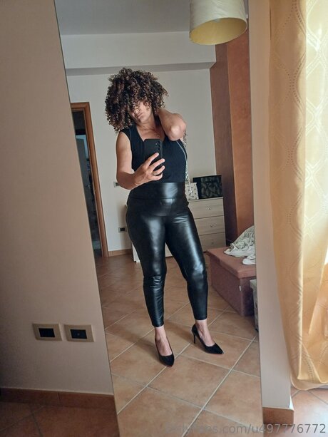 U497776772 pornstar hd image