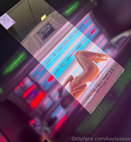 Kaylaaaax hd model pic