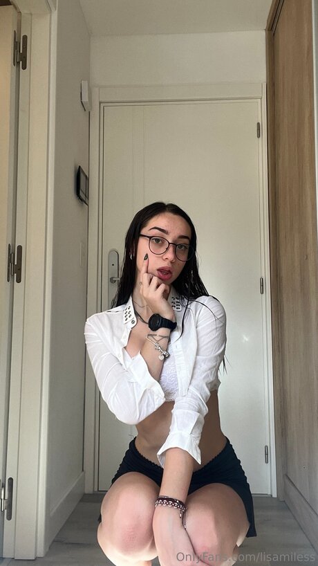 Lisamiless star pretty picture