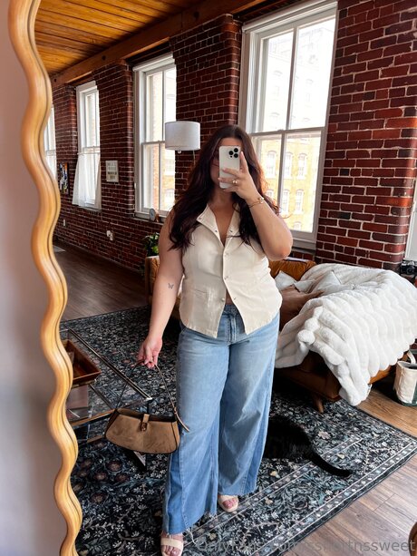 Sshortnssweet model porn archive