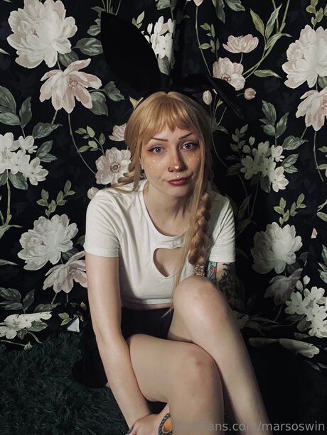 Marsoswin nudes model img