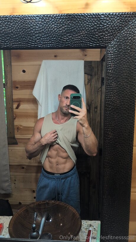 Kylesfitnessspot star top images