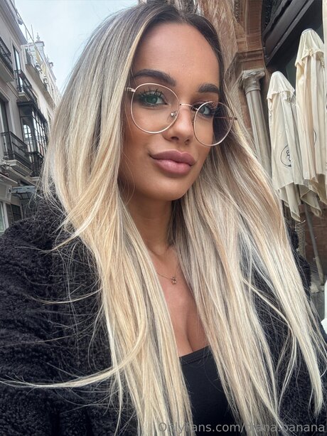 Diana Banana pornstar nudes gallery