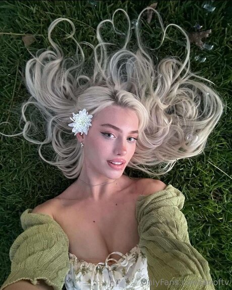 Arioftv exclusive actress pics