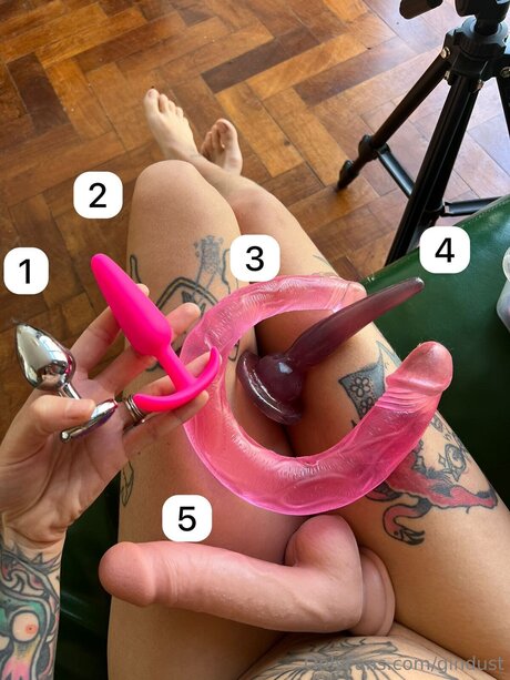 Gindust sexy star pics