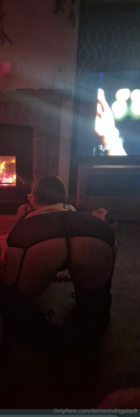 Demonindisguise9 nude star pictures