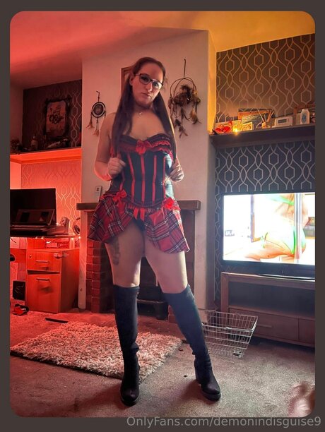 Demonindisguise9 top model galleries