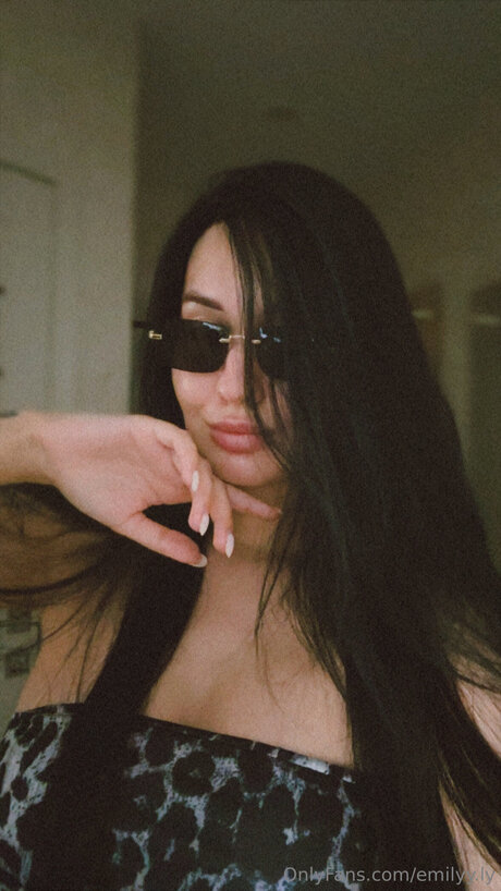 Emilyy Ly adult star archive