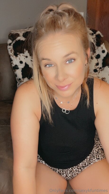 Sexykfuntimes pornstar nudes pictures