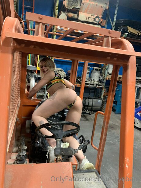 Blueskyebaby pornstar sex archive