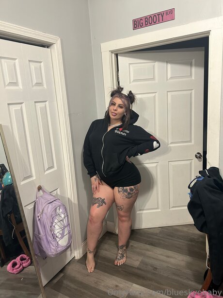 Blueskyebaby free model photos