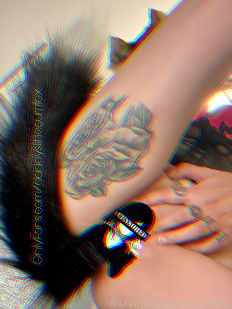 Foxysplaypen pretty model img