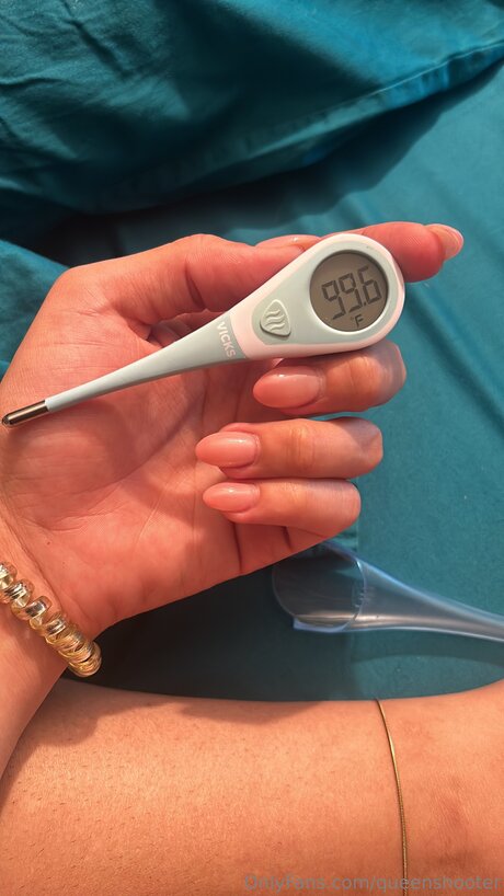 Queenshooter pornstar adult gallery