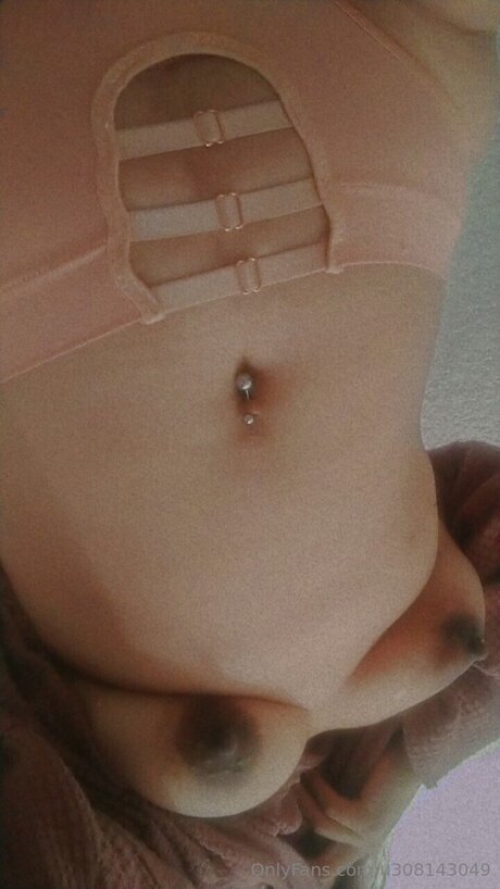 U308143049 perfect actress photos