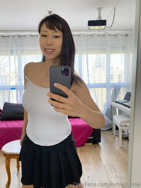 Kimiko Rose sexy star gallery