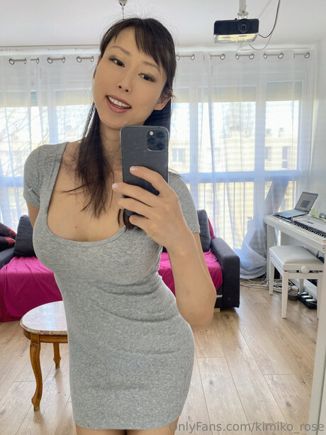 Kimiko Rose model hd pic