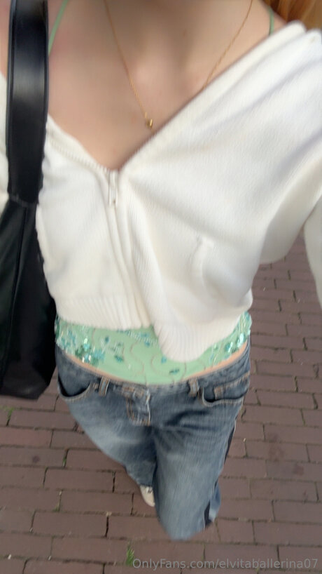 blowjob brunette onlyfans sexy gallery