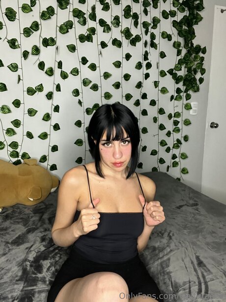 Waifuraeee perfect star photo