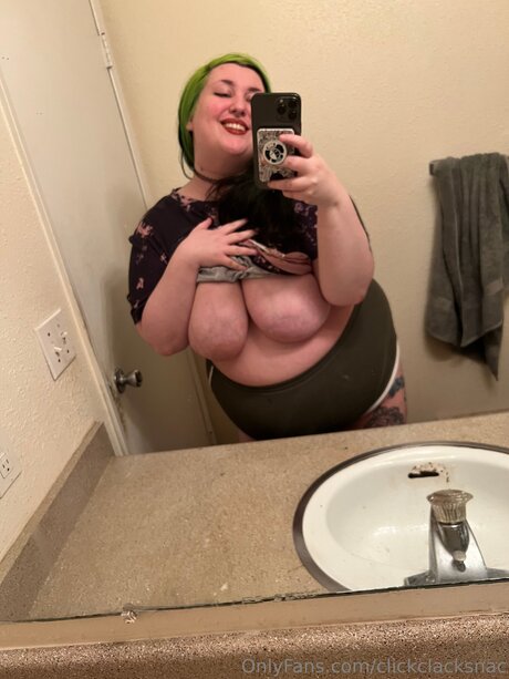 Clickclacksnac nude star photo