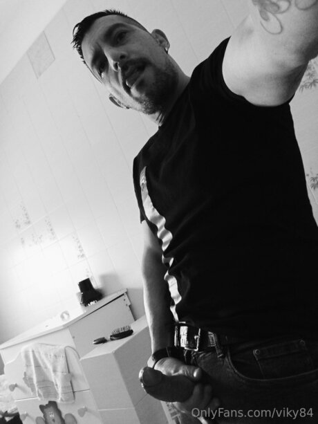 Viky84 sexy star pics
