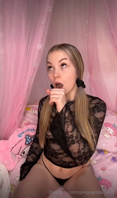 Pregnantbella18 pornstar top pics