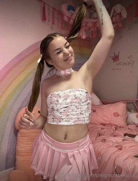Pregnantbella18 nudes star galleries