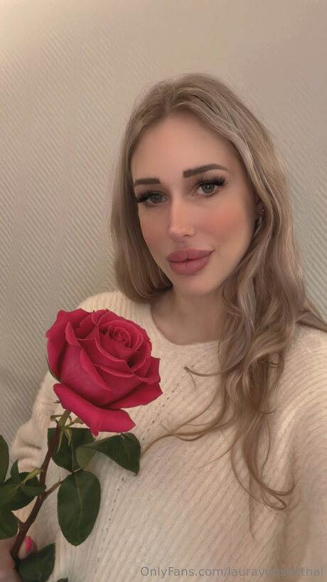 Lauravonseethal star hot pics