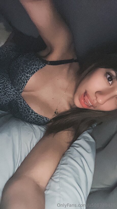 Ceciixo pornographic star pic