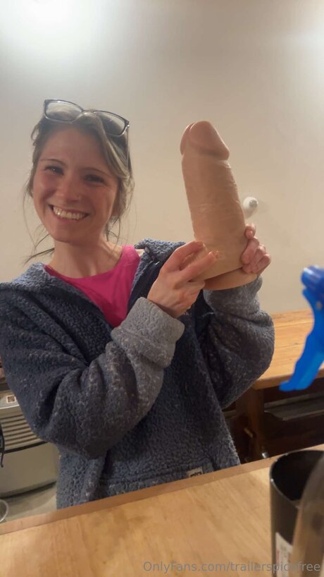 Trailerspicefree model nice archive