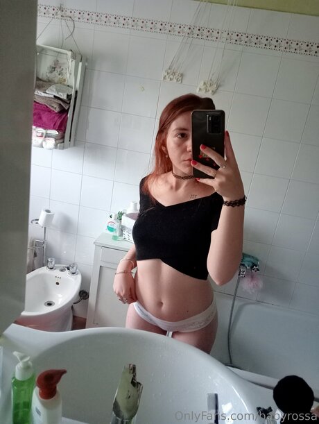 Babyrossa hot star picture