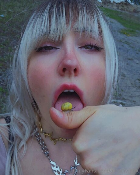 Aikodivinex sex model image