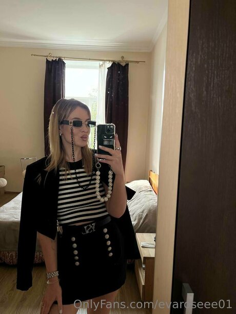 Yummymommysex xxx model pics