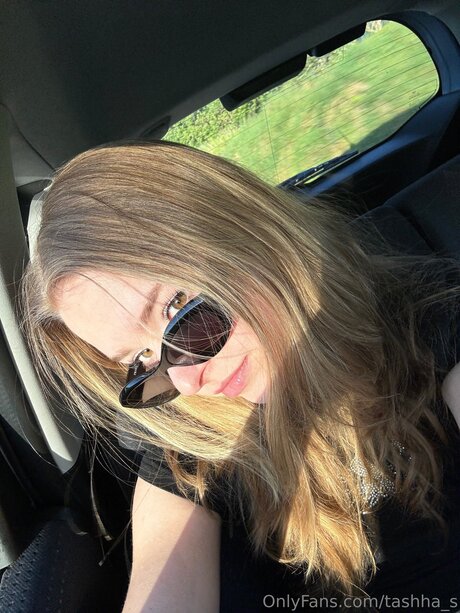 Tashha S sexy star img