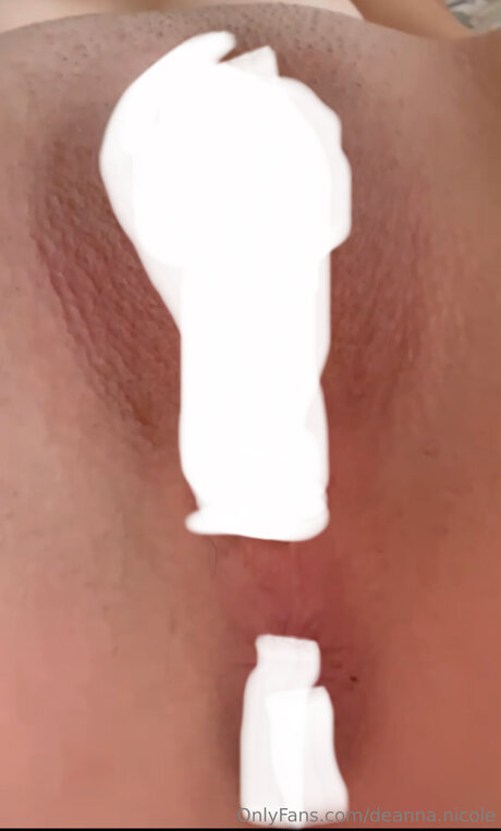 Deanna Nicole erotic model pictures