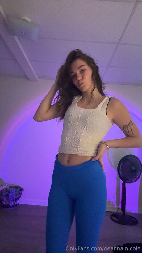 Deanna Nicole star pic