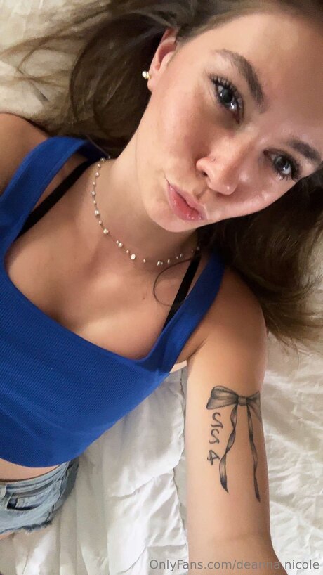 Deanna Nicole exclusive actress pics