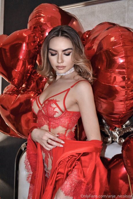 Anje Nicolson nice actress photos