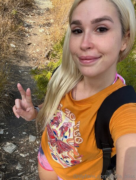 shemale cum in mouth onlyfans beautiful porn img