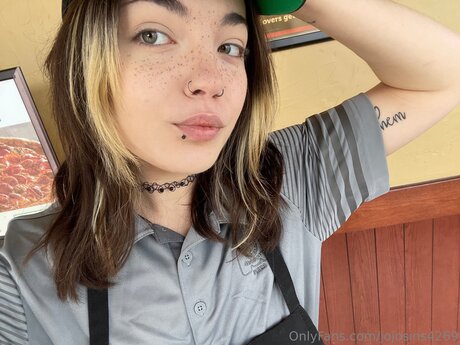 Lildeadjojo model xxx photos